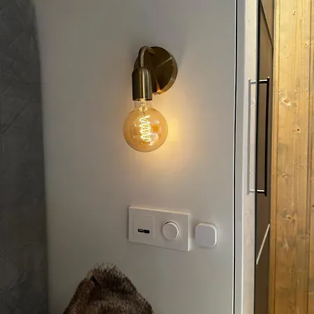 On Geilotunet, Close To Center גיילו