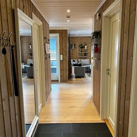 On Geilotunet, Close To Center * גיילו