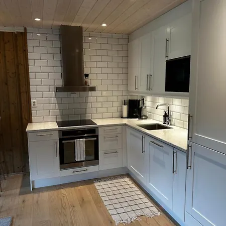 On Geilotunet, Close To Center *