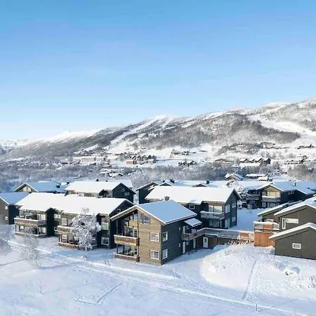 On Geilotunet, Close To Center